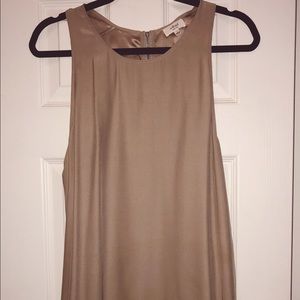 Aritzia Wilfred 💯 % silk racerback top in mauve